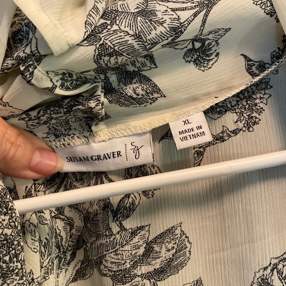 Susan Graver Jackets & Blazers - Flowy vest